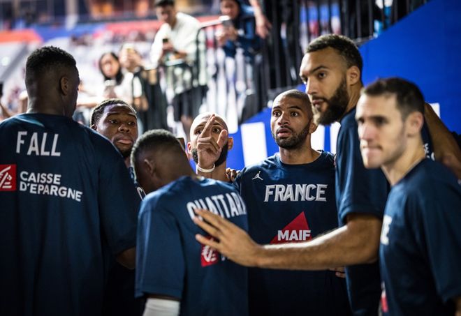 日本队逆转法国队，波尔关键制胜