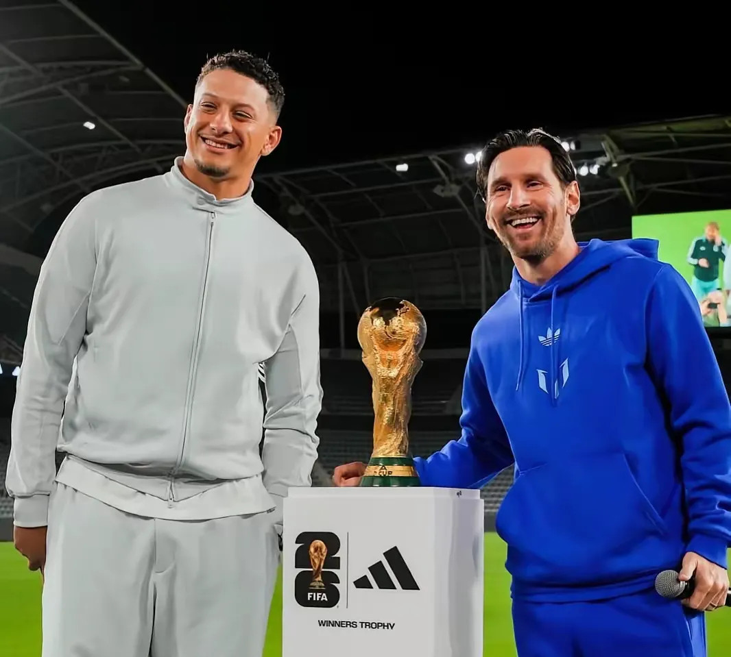 利物浦碾压尤文，梅西惊艳四座