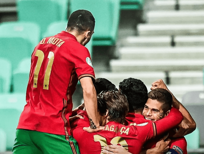 葡萄牙队轻取中国队，梁靖崑带队取胜