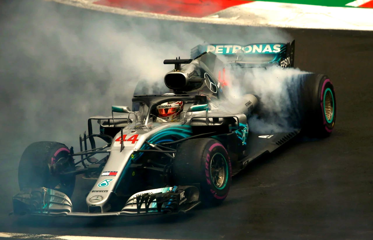 红牛二队碾压红牛车队，汉密尔顿高光表现