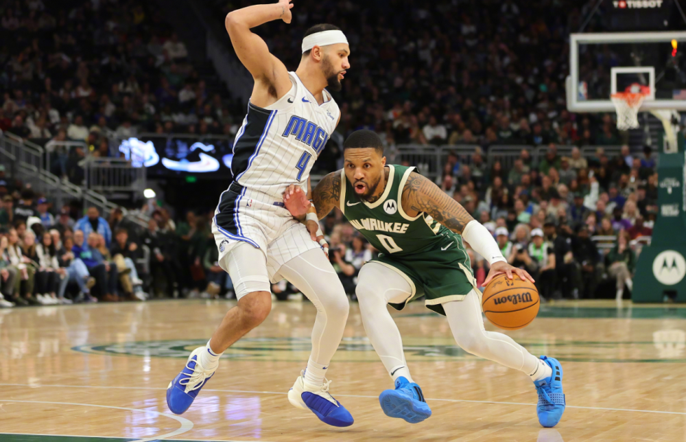 福建队鏖战快船，霍勒迪点燃赛场