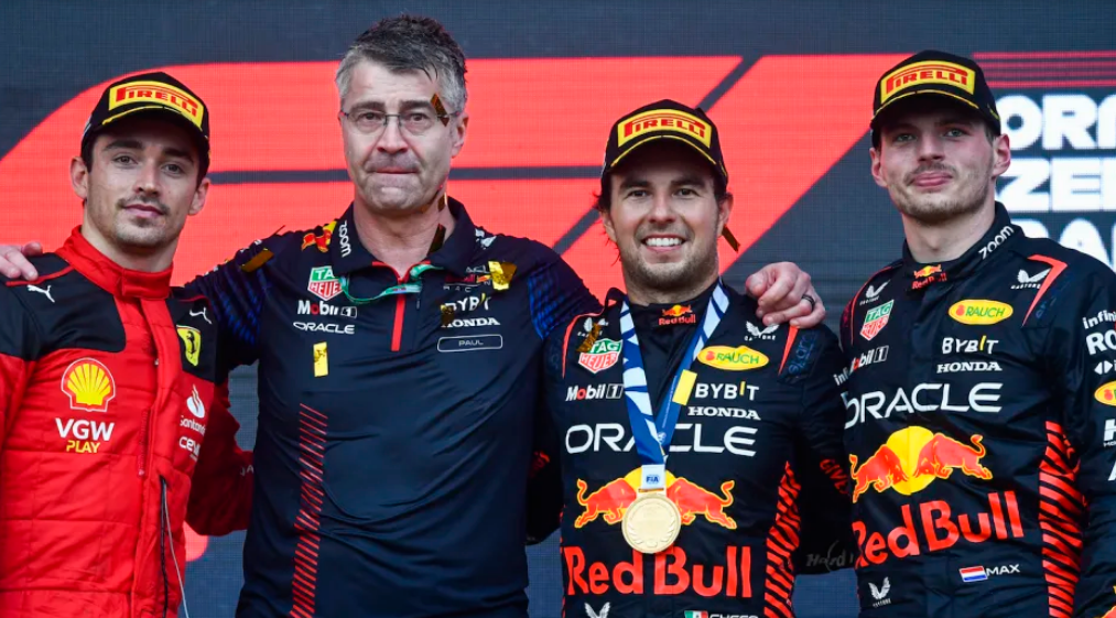 梅赛德斯翻盘哈斯车队，阿隆索扛起全队