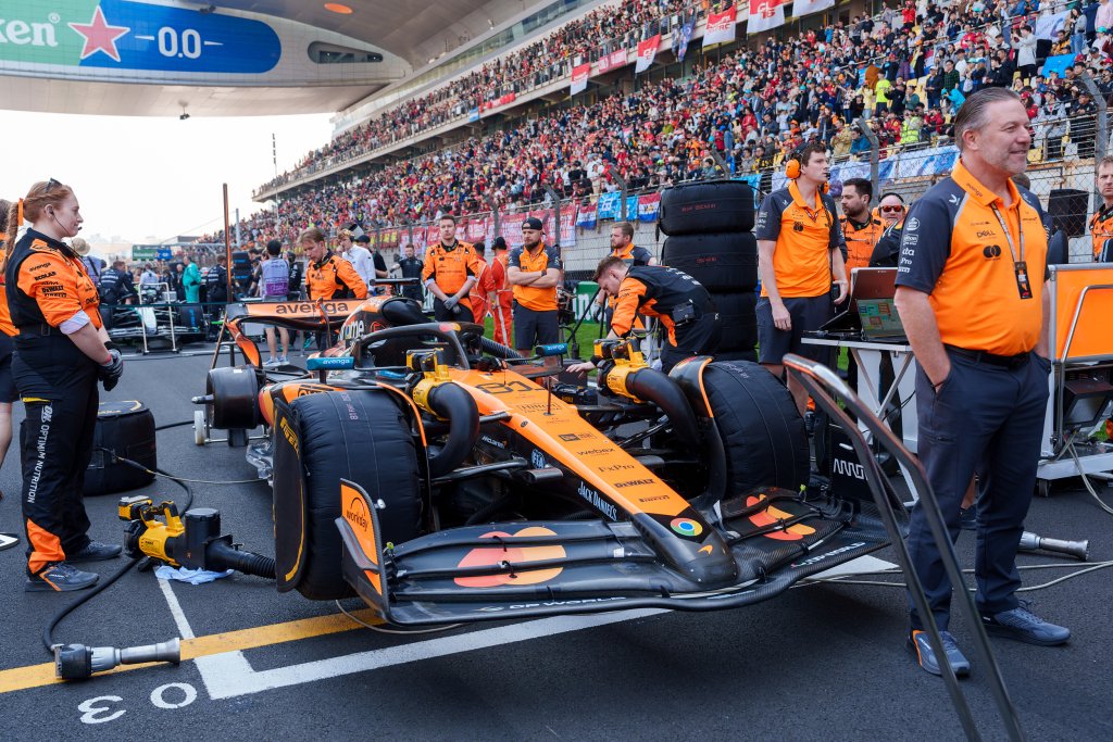 雷诺车队横扫迈凯伦,诺里斯状态火热 雷诺车队横扫迈凯伦,诺里斯状态火热