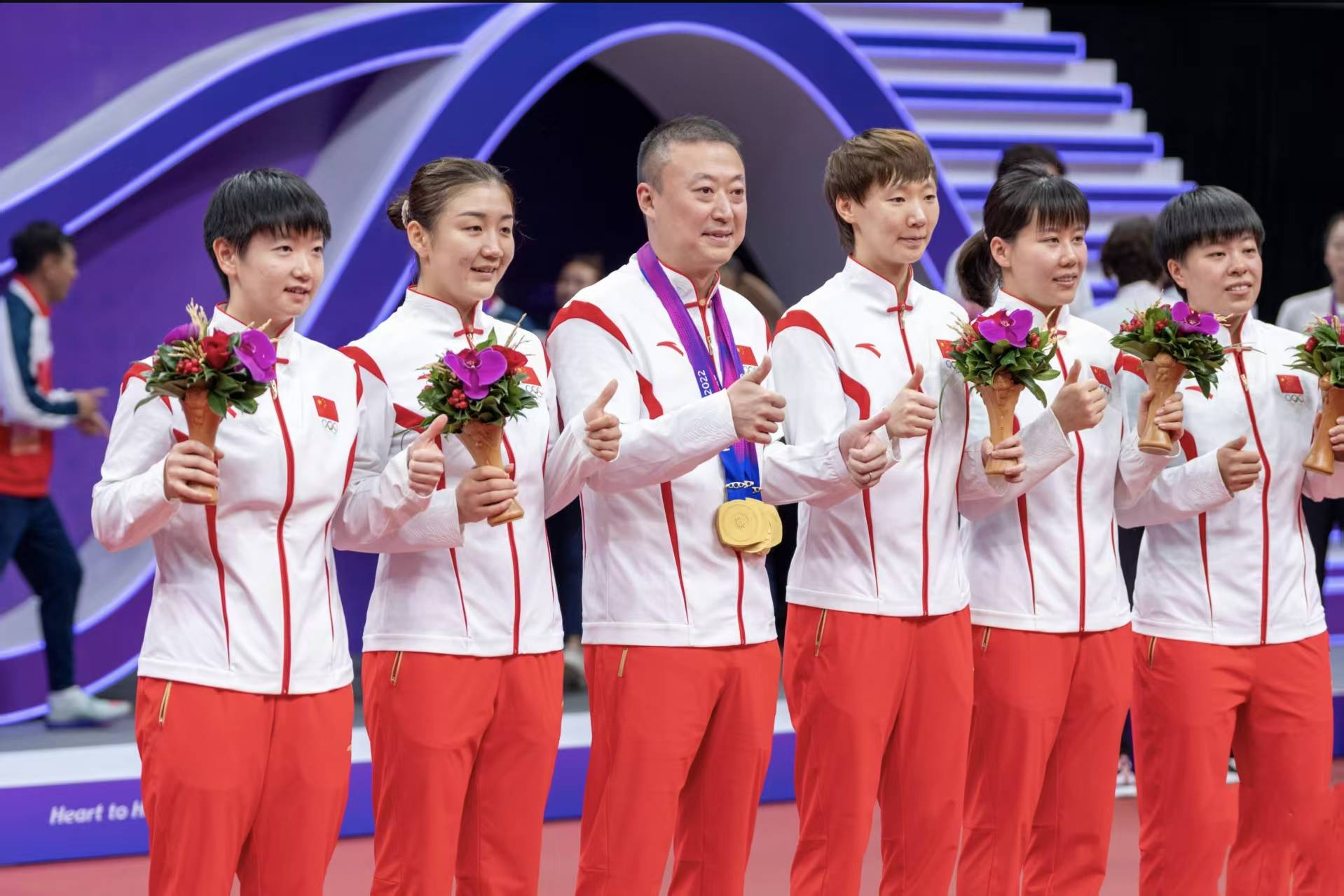 中国羽毛球队血洗韩国羽毛球队，马琳惊艳世界