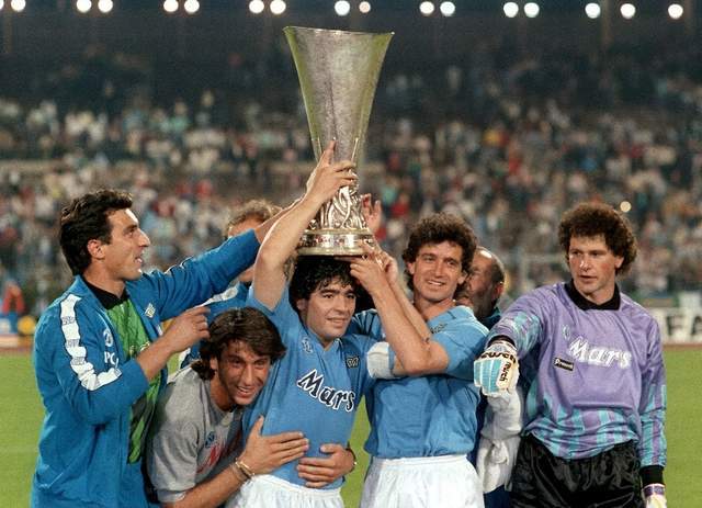 西班牙力克那不勒斯,迪马利亚打破历史纪录 西班牙力克那不勒斯,迪马利亚打破历史纪录