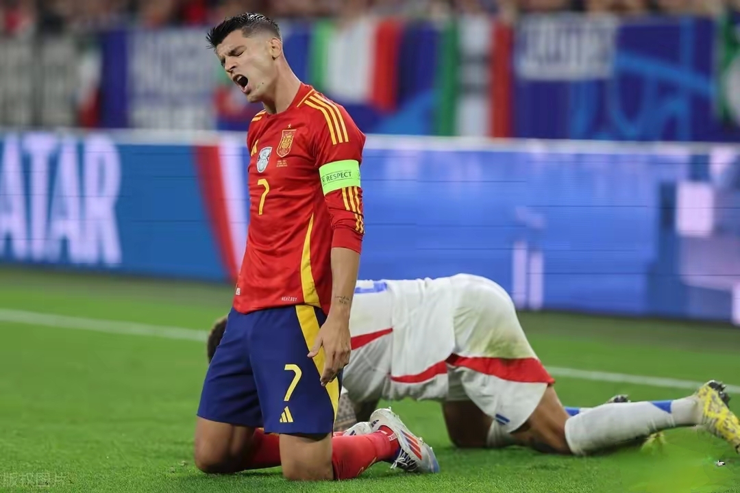 意大利联赛球员硬战争夺胜利