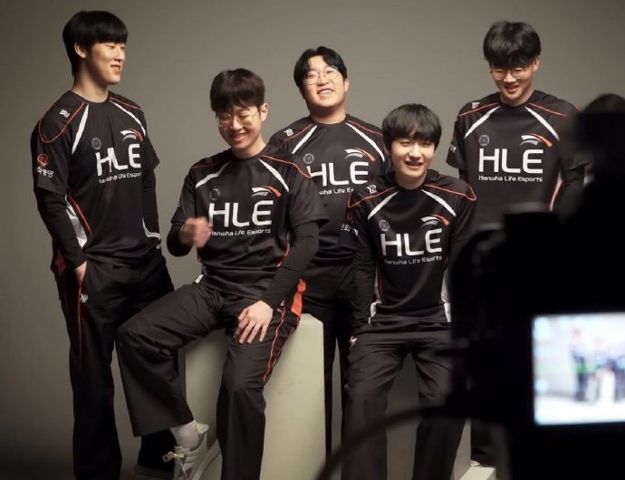 CLG力克HLE，Zeus统治全场