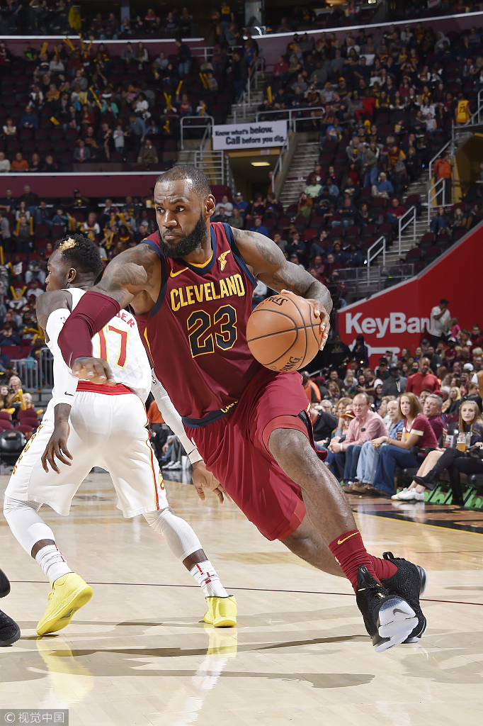 骑士全队发挥出色，一箭射中老鹰心脏