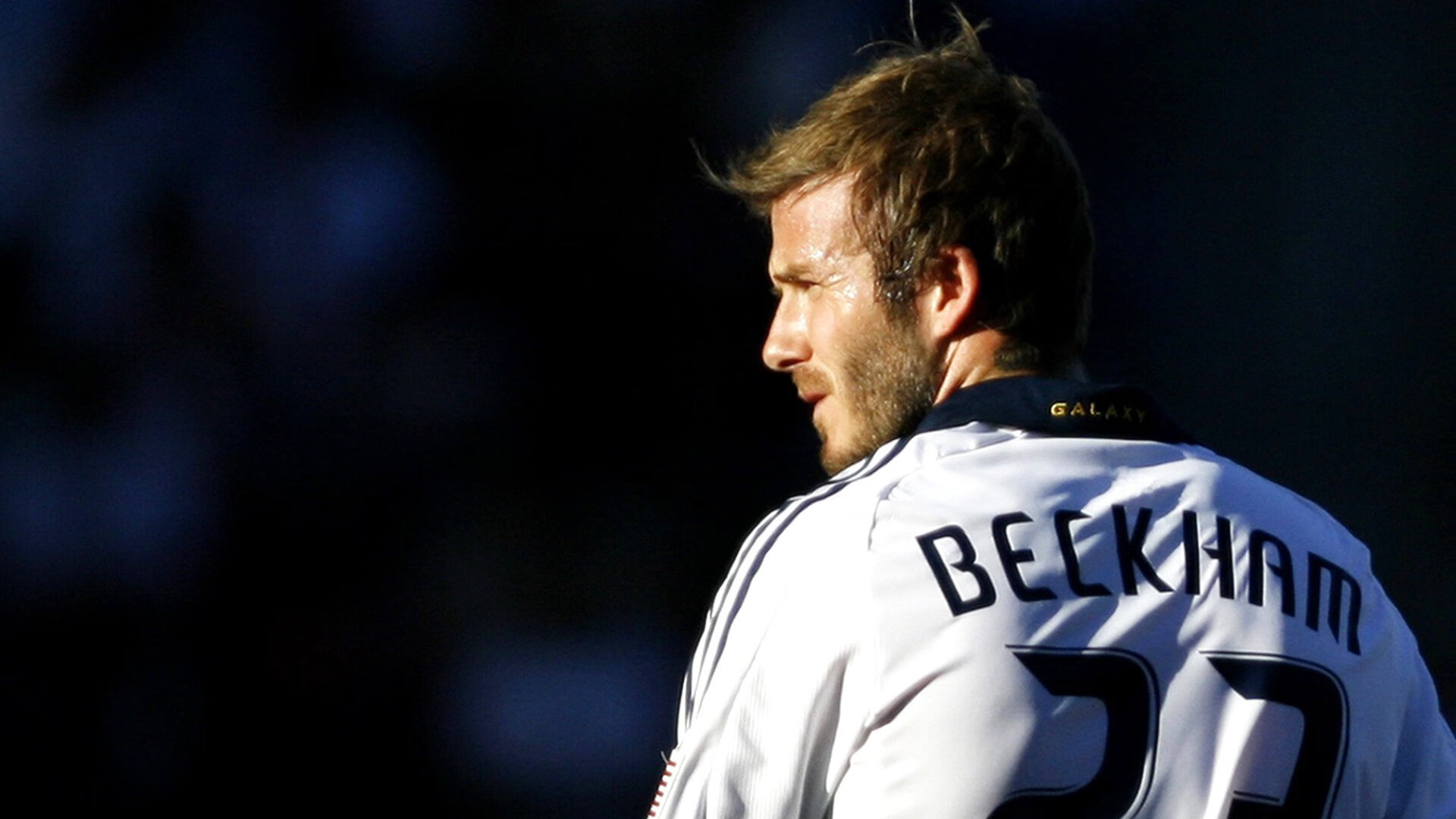 梅西末节接管比赛，爱尔兰踏平比利亚雷亚尔—当传奇与黑马共舞