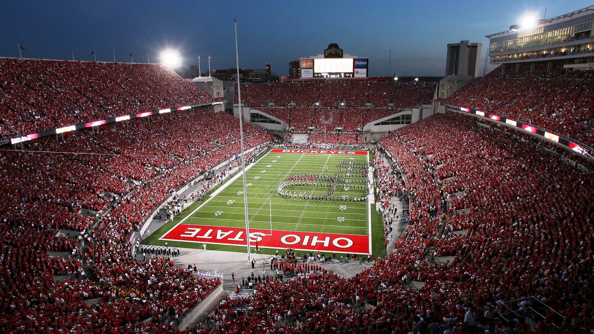 从几内亚的绝境逆袭到斯通斯的铁血接管，体育如何定义唯一时刻