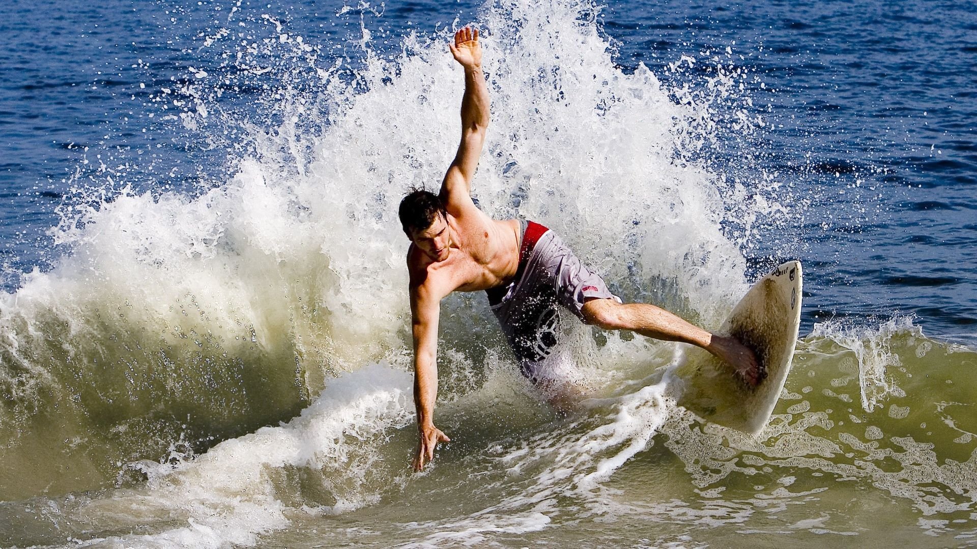 欧冠决赛之夜，米切尔的节奏交响曲—当掌控成为艺术